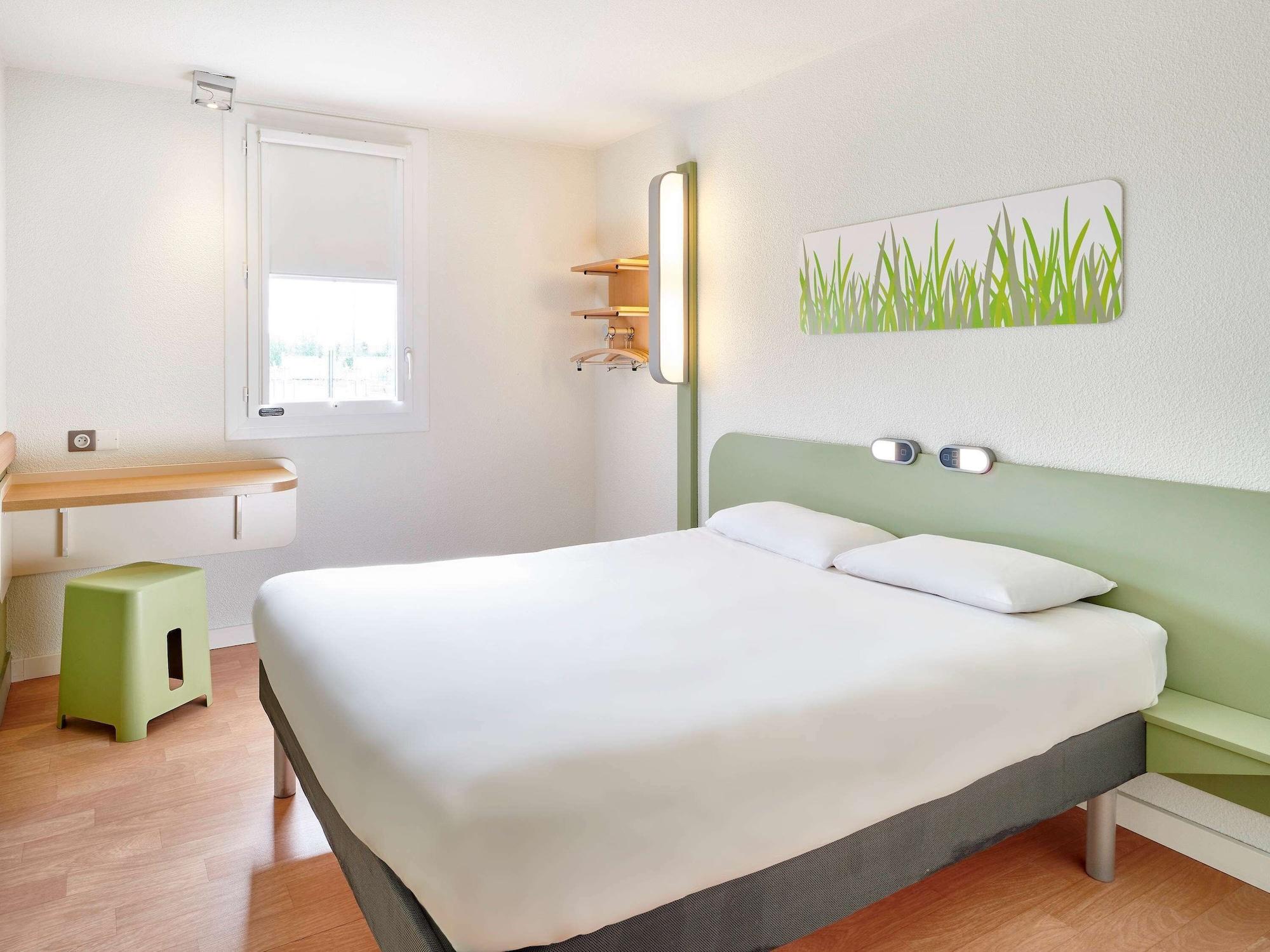 Ibis Budget Bergerac Exterior photo
